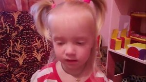 VLOG/ВЛОГ✔️ София упала?,разбила коленки, мажем зелёнкой?? ИГРАЕМ В ДОКТОРА