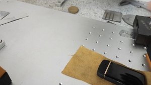 Лазерная гравировка зажигалки полный процесс.