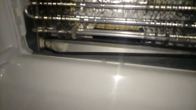 Холодильник LG total NO FROST Устранение подтекания и намерзания морзильной камеры. смотреть онлайн