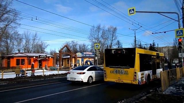 Здесь должен быть переход надземный или подземный