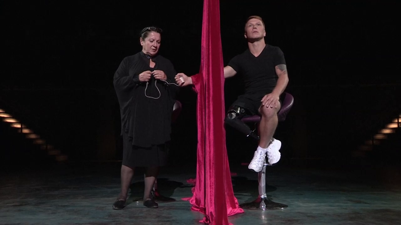 Битва экстрасенсов: Манана Маршунова - Танцор Евгений Смирнов проверяет экстрасенсов