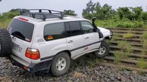 Toyota Land Cruiser 105