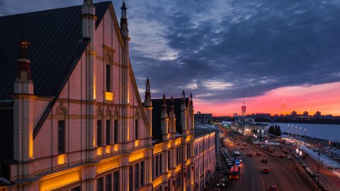 Весенний Нижний Новгород
#НеЗемныеФотографии #НижнийНовгород #Столицазакатов #Влюбитьсявнижний