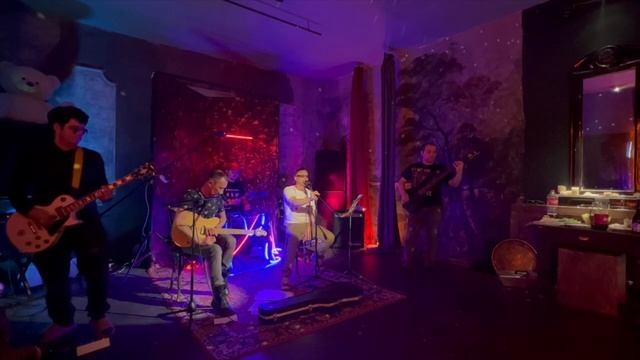 Выступление в Артхаус