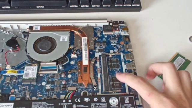 COMO trocar a MEMÓRIA RAM do NOTEBOOK - LENOVO IDEAPAD 330 - 16GB KLLISRE смотреть онлайн