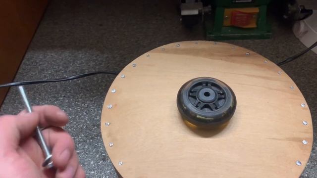 Делаем колесо для Шиншил. смотреть онлайн