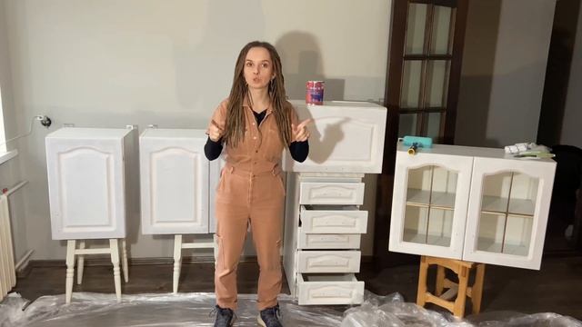 Бюджетная переделка кухни: красим шкафчики за 1 день DIY