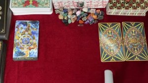 Его чувства мысли действия. Таро онлайн.