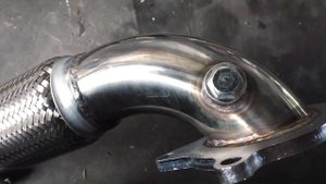 Устанавливаем даунпайп на Джетту 2.0 турбо/ Downpipe installation on VW GTI, GLI 2.0T TSi