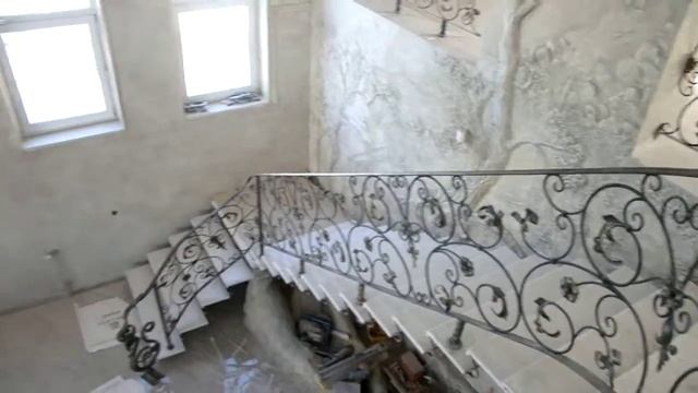 Лестница на одном косоуре с V-образной ступенью смотреть онлайн