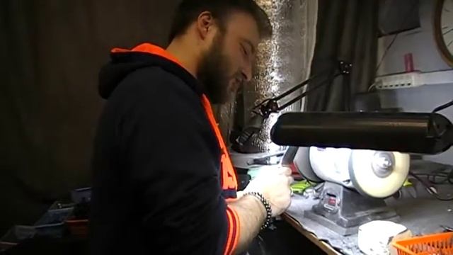 Заточка ножа кухонного при обучении в Студии Куликова. смотреть онлайн