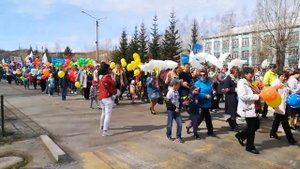 Сорск,Хакасия.Первомайская демонстрация.