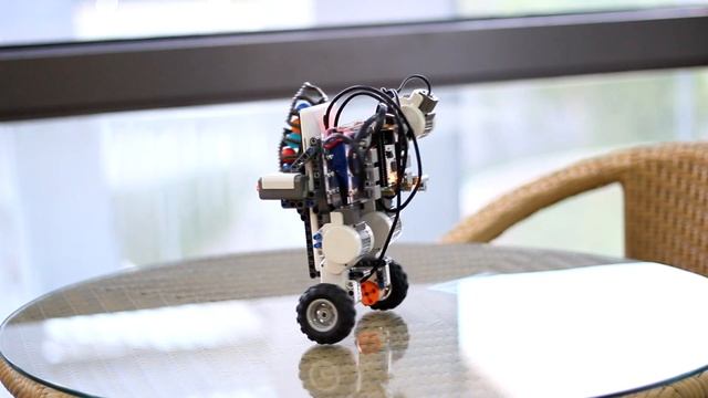 Two Wheel Balancing Robot by Using Redmi Note смотреть онлайн