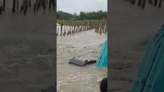 Pani me duba machine смотреть онлайн