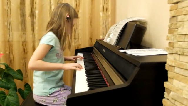 Моё фортепиано. Учусь играть. смотреть онлайн
