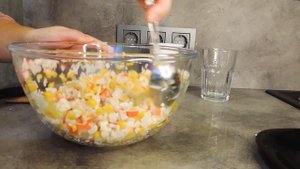 ПРОСТОЙ РЕЦЕПТ БЕЗУМНО ВКУСНОГО САЛАТА /САЛАТ С АНАНАСОМ