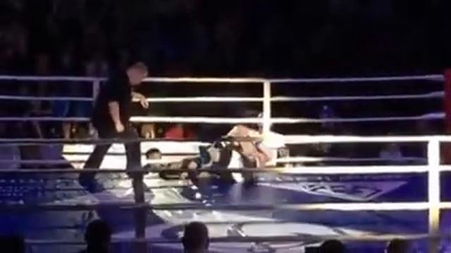 Султанов первый бой Кузбасс ММА 2015