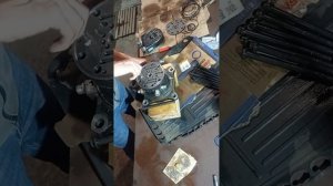 ремонт гидромотора eaton от мини погрузка четра мксм 800 1000. гироторный гидромотор.