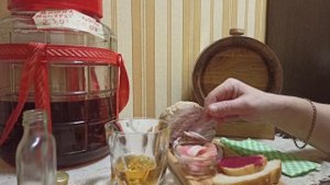 вишневый мацерат с боченка??