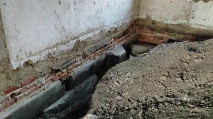 Как утеплить фундамент внутри дома