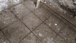 Маяки по грунту на деревянные колышки