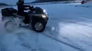 Дрифт квадроциклов на льду| квадрики на замерзшей реке drift