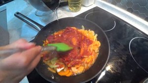 Щи постные из квашеной капусты с картофелем