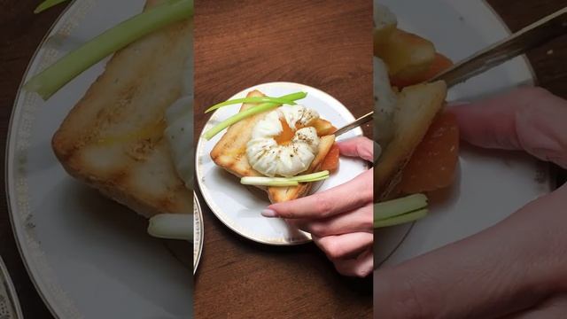 ОЧЕНЬ ВКУСНЫЙ Сендвич с сёмгой и яйцом пашот!
