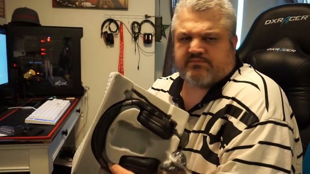 Tesoro Kuven Pro True 5.1 Gaming Headset Unboxing! смотреть онлайн