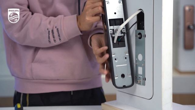 Монтаж электронного замка Philips EasyKey DDL702E