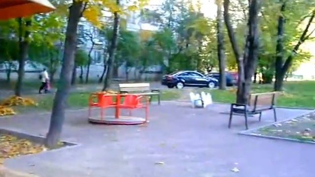 Детская площадка во дворе смотреть онлайн