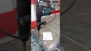 Отбойный молоток макита hm1202c