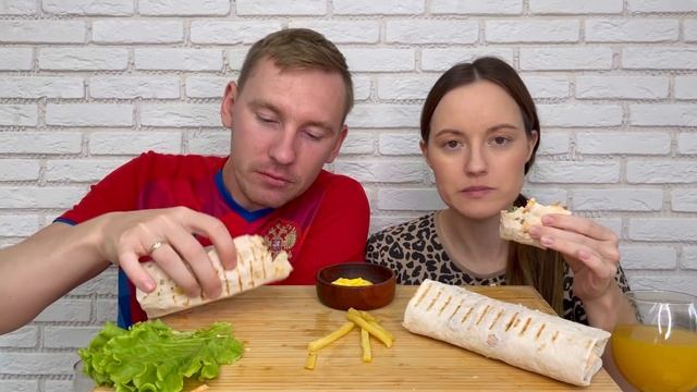 МУКБАНГ ШАУРМА своими руками КАРТОШКА ФРИ шаурма дома просто MUKBANG SHAWARMA FRENCH FRIES
