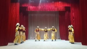 Греческий народный танец "Кочари"
