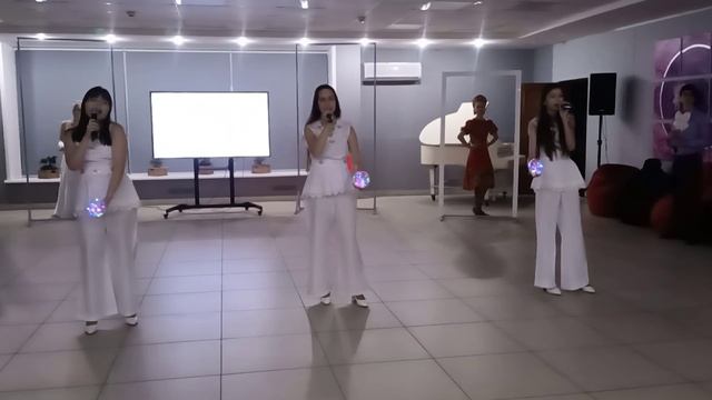 Перформанс "Ожившие картины" в ДК Прогресс
