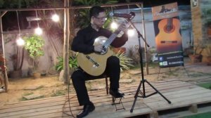 Paco Castillo Guitar กีต้าร์คลาสสิค เสปน ไฟฟ้า รุ่น 222CE แสดงสด(3)โดย อาจารย์วรเทพ รัตนาอัมพวัลย์