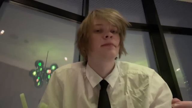 ДИПИНС В ДОРОГОМ РЕСТОРАНЕ МОСКВЫ / ИРЛ ДИПИНСА ИЗ РЕСТОРАНА смотреть онлайн