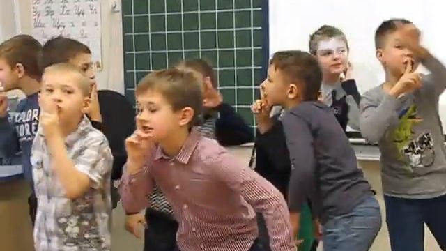 Сказка. Гласные и солгасные. смотреть онлайн