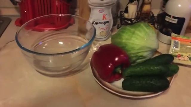 Легкий овощной салатик смотреть онлайн