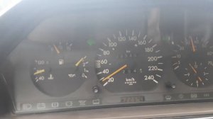 Mercedes Benz E200 w124 Acceleration on Lpg | 0-100 km/h