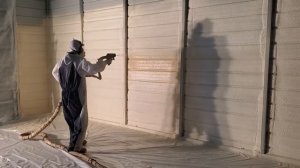 Утепление пеной - теплоизоляция напылением ППУ на Стены изнутри- Стоимость утепление 1500 руб.м2