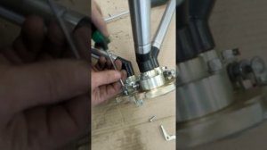 Т 01 ЗАКЛИНИЛО ПАЛЕЦ ,ПАДАЕТ ПЛАНКА