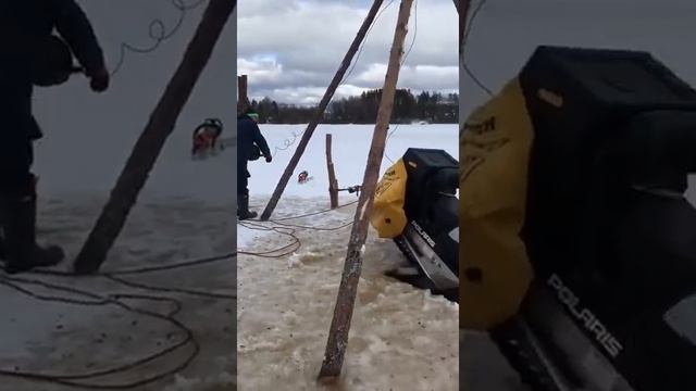 Подъем утопленного снегохода со дна озера (водолаз 10,Карелия ) смотреть онлайн