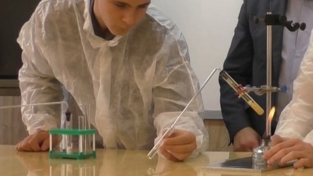 Получение этилена и изучение его свойств_ I2 и KMnO4 смотреть онлайн