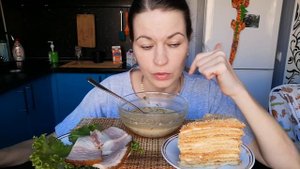 МУКБАНГ РАССОЛЬНИК/КОРЕЙКА/МЕДОВИК/MUKBANG