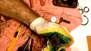 Ремонт задних суппортов мицубиси каризма за компьютерным столом)))