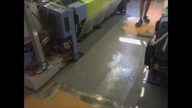 Фрагмент укладки полимер-цементного покрытия Литакрил Оптима смотреть онлайн