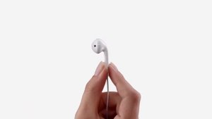 Реклама наушников от Apple