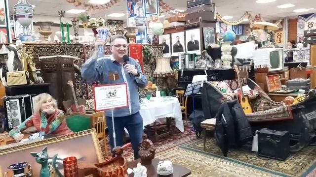 АЖИОТАЖ НА РАСПРОДАЖЕ или БАРАХОЛКА НА ЭЛЕКТРОЗАВОДСКОЙ или СДЕЛАНО В СССР