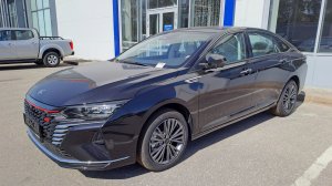 Таксисты в восторге от новых китайских седанов "Shine Max" и "Arrizo 8", они даже лучше "Камри"